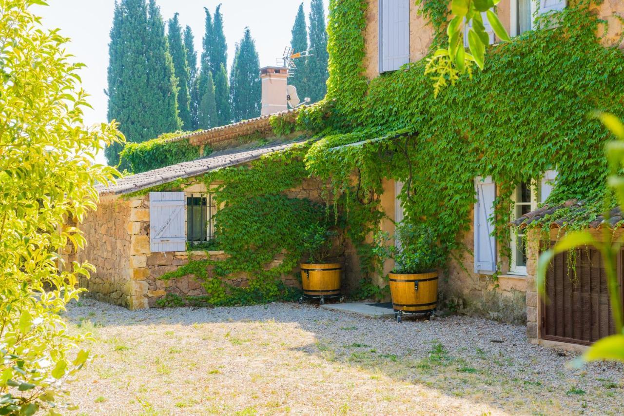 Chateau Des Bertrands Le Cannet-des-Maures Exterior photo